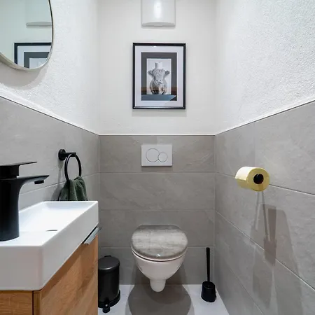 Oetztaler Lausbubenhaus Max & Moritz 아파트