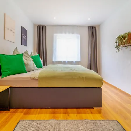 Oetztaler Lausbubenhaus Max & Moritz 아파트 *