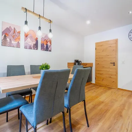 Oetztaler Lausbubenhaus Max&moritz Apartment Ötztal-Bahnhof