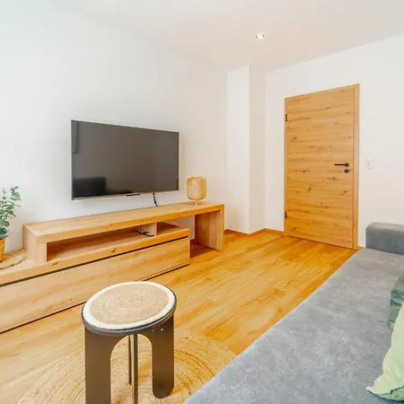 Oetztaler Lausbubenhaus Max&moritz Apartment Ötztal-Bahnhof