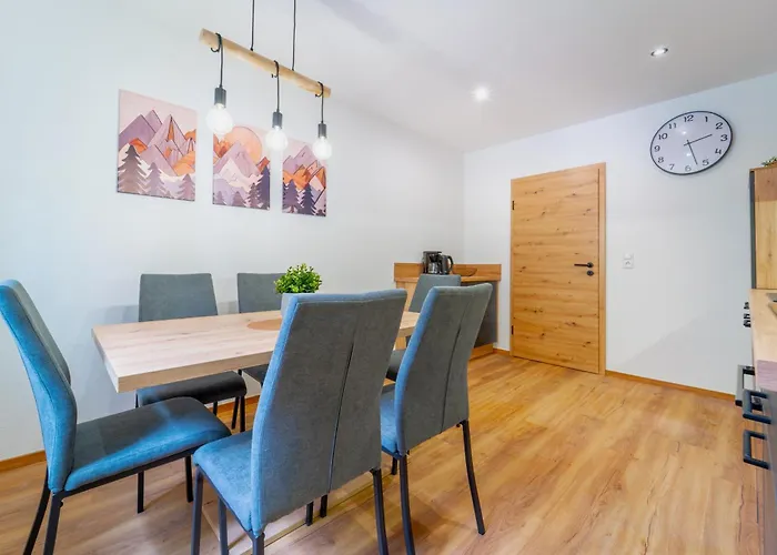 Oetztaler Lausbubenhaus Max & Moritz Appartamento Ötztal-Bahnhof